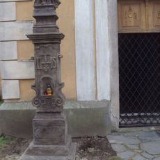 Sloup se sousoším Piety v Kravařích