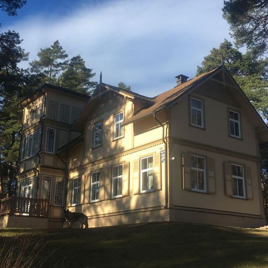 Dzīvojamā ēka - pansija