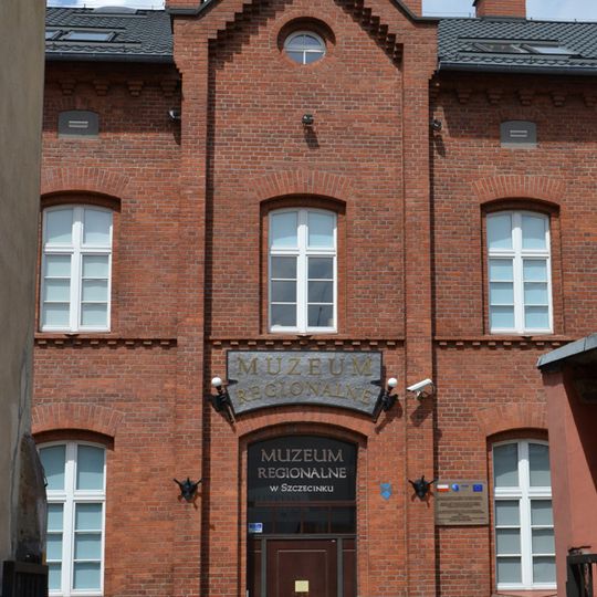 Szkoła, ob. Muzeum Regionalne