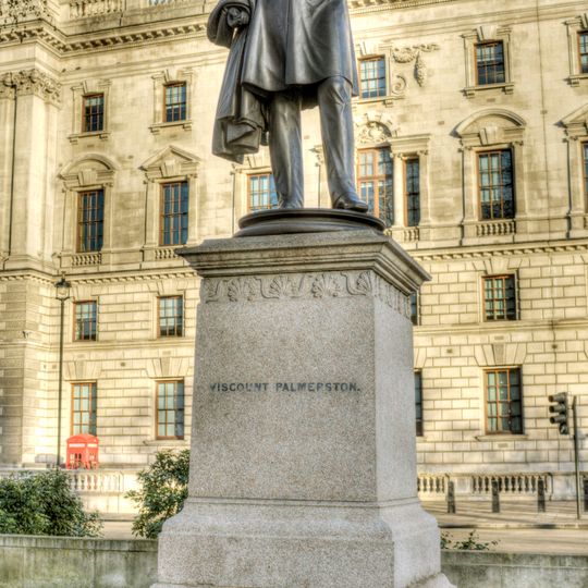 Statue of Lord Palmerston