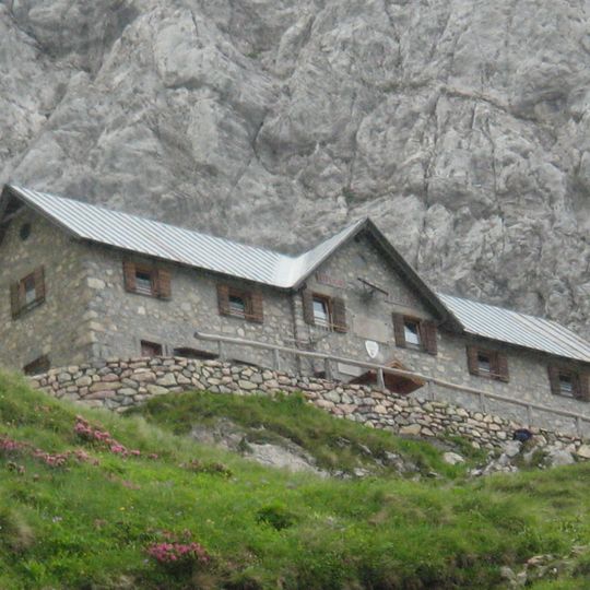 Rifugio Pier Fortunato Calvi