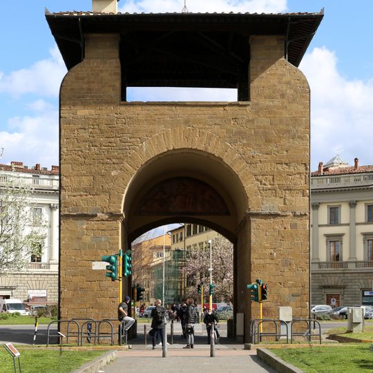Porta alla Croce