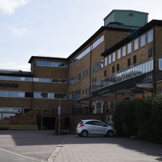 Apotekarnes vattenfabrik