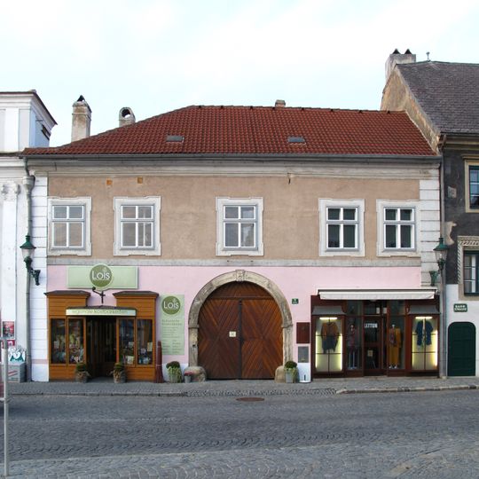 Commercial/residential building Kornplatz 7