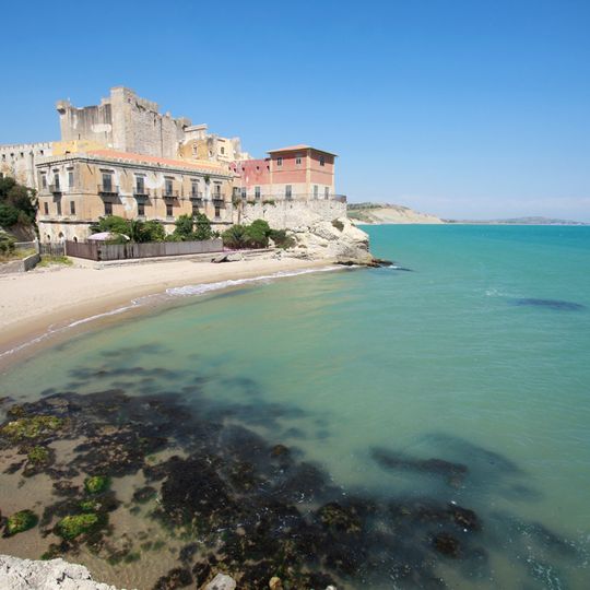 Castello di Falconara