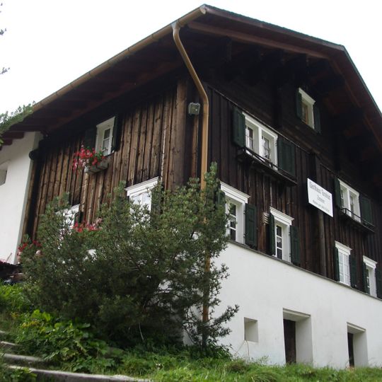 Thalkirch, Haus Under Tura u. Speicher
