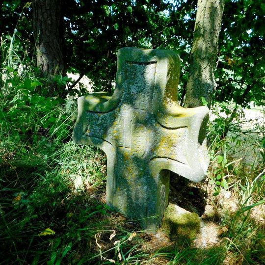 Smírčí kříž u Nadějkova