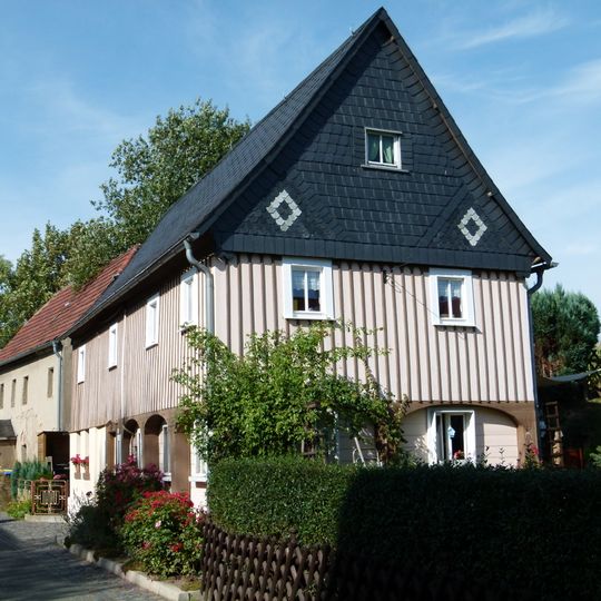 Untere Dorfstraße 3