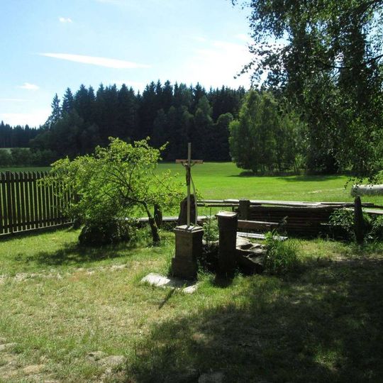 Kříž západně od Drážďan