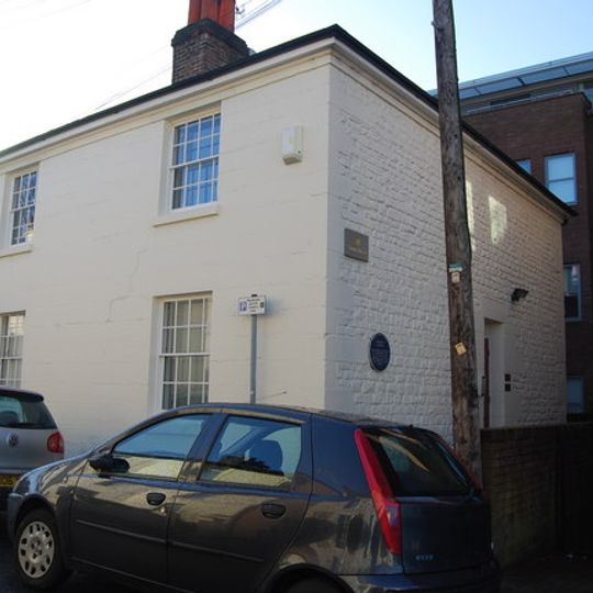 6 And 8, Garden Street