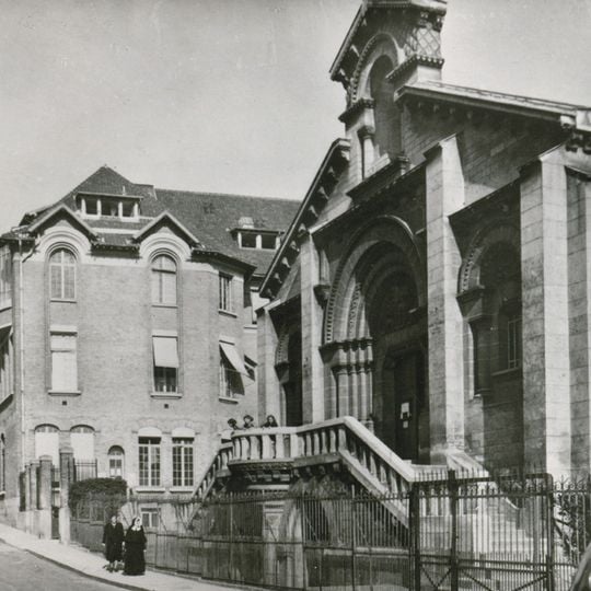 Saint-Simon Cross Hospital