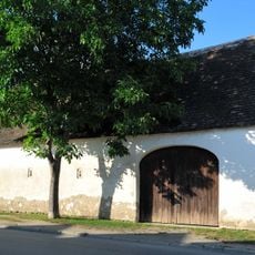 Ortsbefestigung mit Scheune