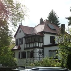 Am Herrenwäldchen 8