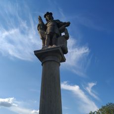 Sloup se sochou svatého Floriána