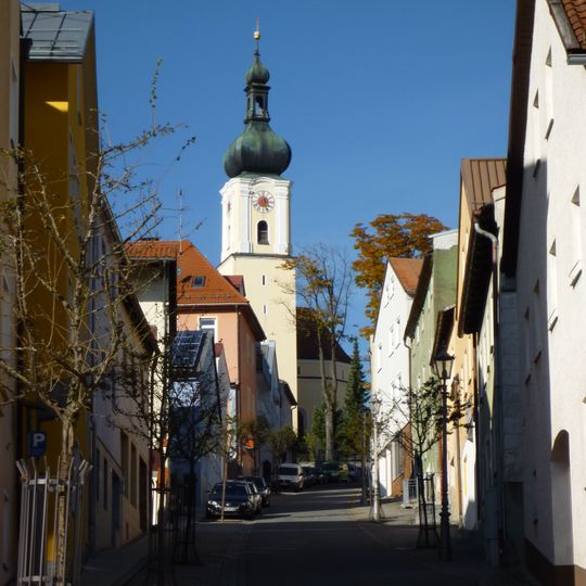 Katholische Stadtpfarrkirche Mariä Himmelfahrt