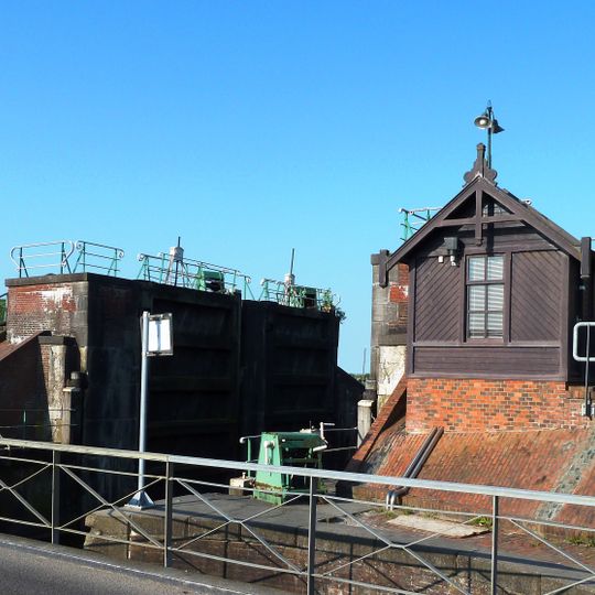 Hunsingosluis, Zoutkamp