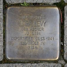 Stolperstein en memoria de Dora Levy