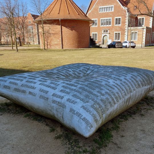 Denkzeichen in Berlin-Buch für die Opfer der nationalsozialistischen Zwangssterilisationen und 'Euthanasie'-Morde