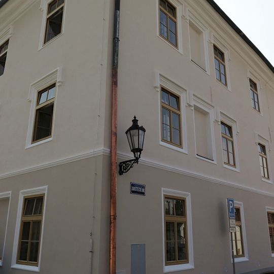 Zakostelecká základní škola