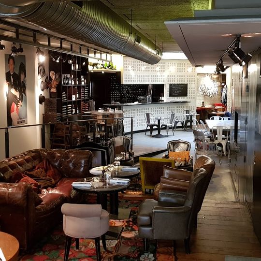 Renoma Café Gallery
