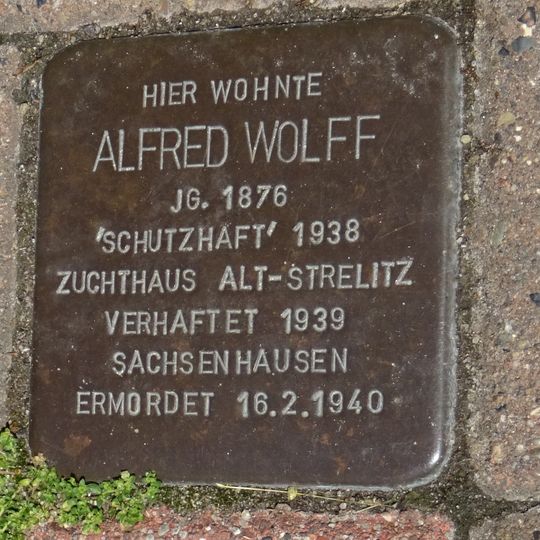 Stolperstein en memoria de Alfred Wolff