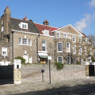 Bedford House Eynham House