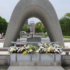 Cenotaaf voor de atoombomslachtoffers