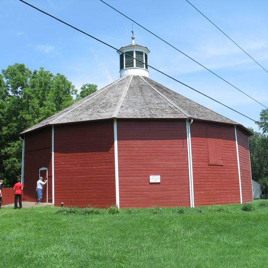 Bronck Farm 13-Sided Barn