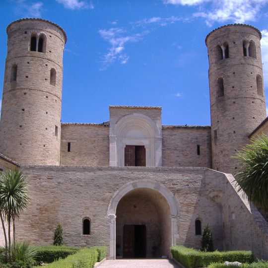 S. Claudio al Chienti