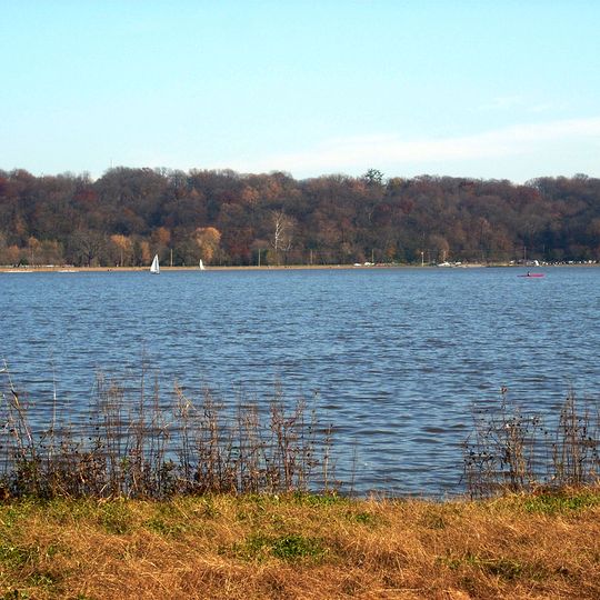 Creve Coeur Lake Memorial Park