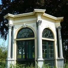 Theekoepel, Vechtoever