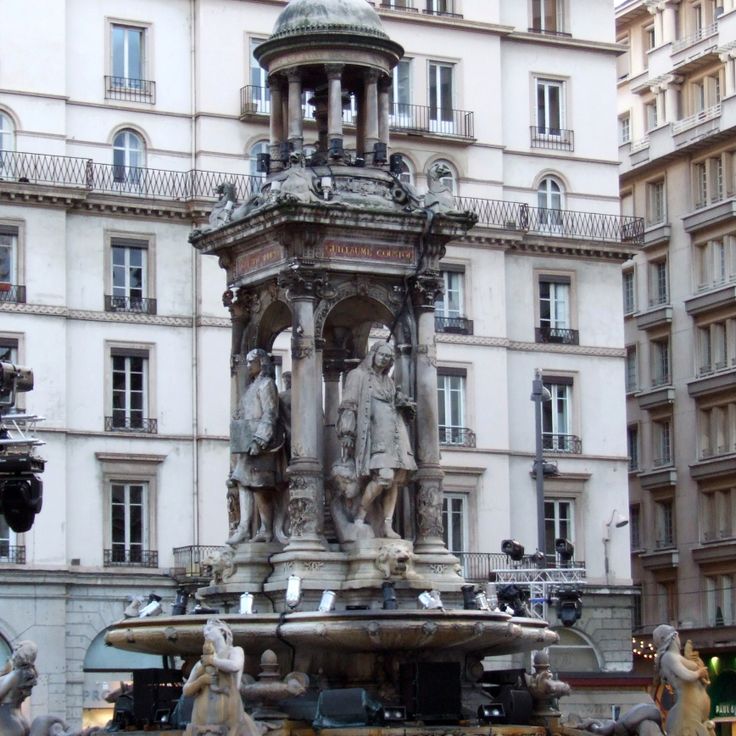 Fontaine des Jacobins