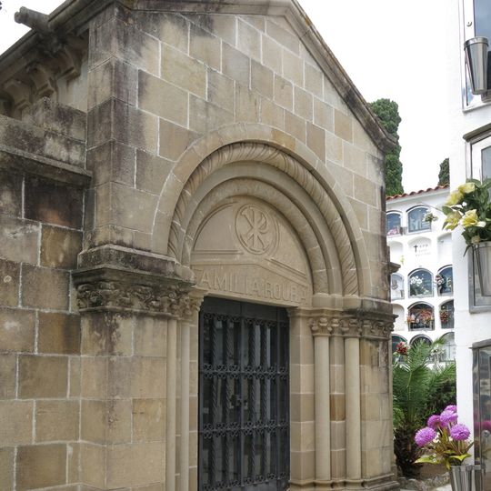 Panteó de la família Roura