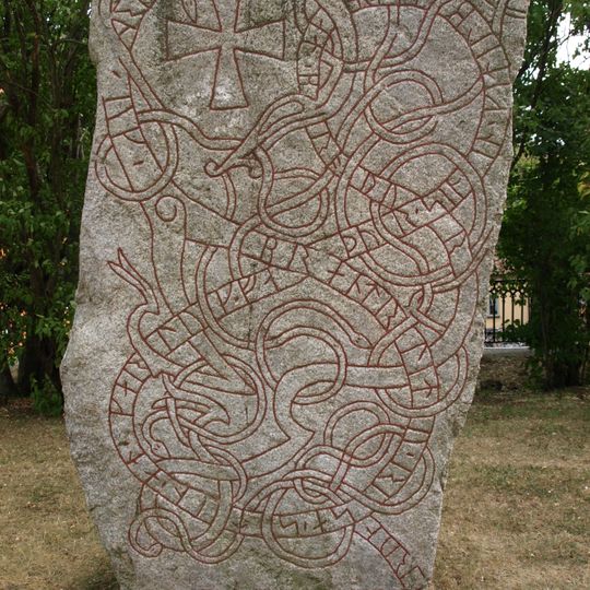 Piedra rúnica U Fv1976;107