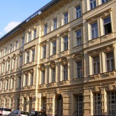 Wohn- und Geschäftshaus