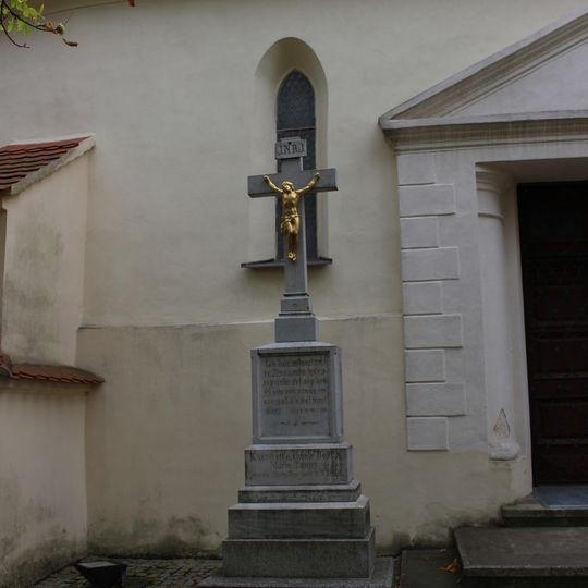 Kříž u kostela sv. Prokopa v Únanově