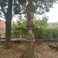 Socha svatého Jana Nepomuckého u kostela v Častolovicích