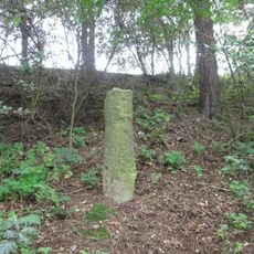 Křížový kámen západně od Záluží