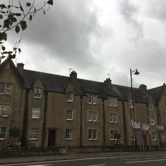 Linlithgow, 303, 305, 307, 309, 311, 313 High Street