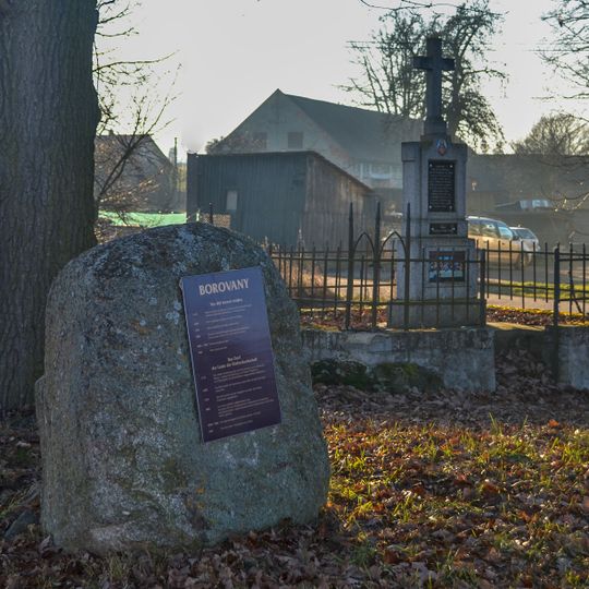 Památník Borovan východně od Borovan