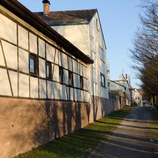 Mauer der ehemaligen Ortsbefestigung
