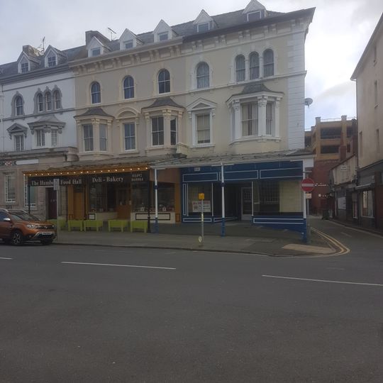 5,Lloyd Street, including verandah,Llandudno