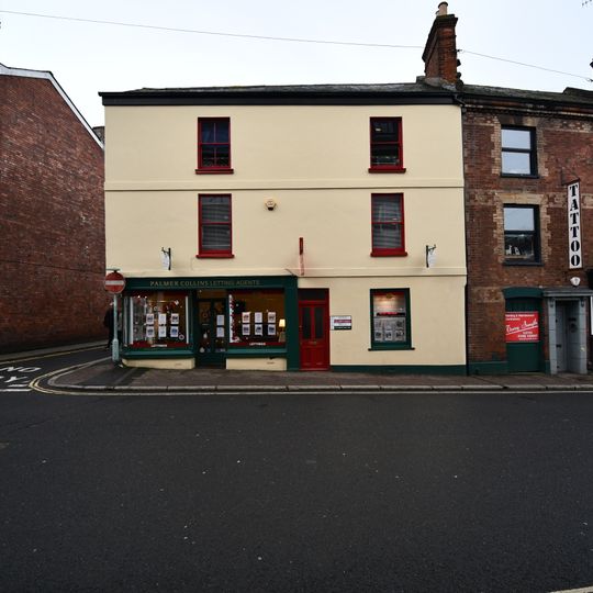 33, Longbrook Street