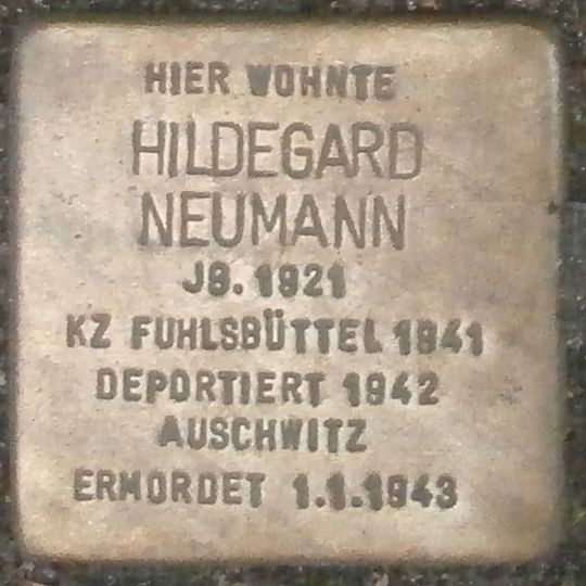 Stolperstein en memoria de Hildegard Neumann