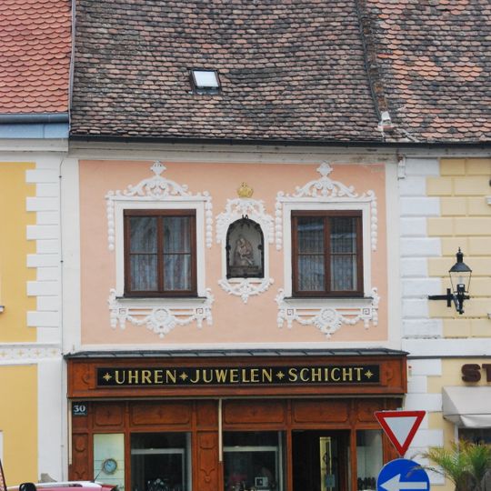 Wohn- und Geschäftshaus