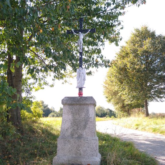Kříž u cesty ke střelnici