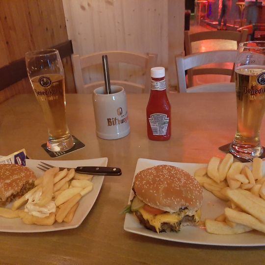 Zündstoff Edersee - Restaurant - Bikertreff - Western-Motel