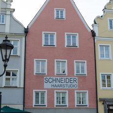 Wohn- und Geschäftshaus