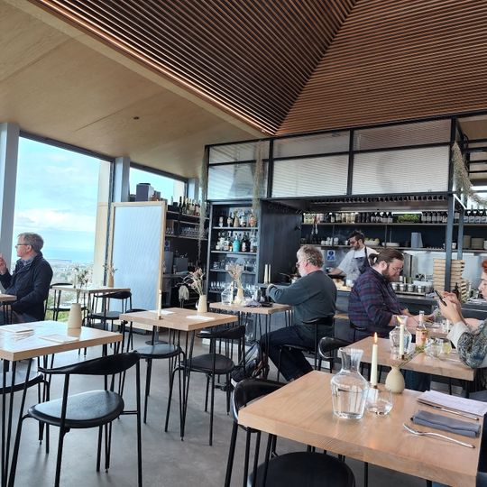 The Lookout by Gardener’s Cottage