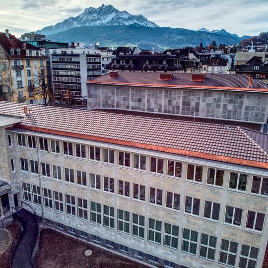 Biblioteca Central y Universitaria de Lucerna